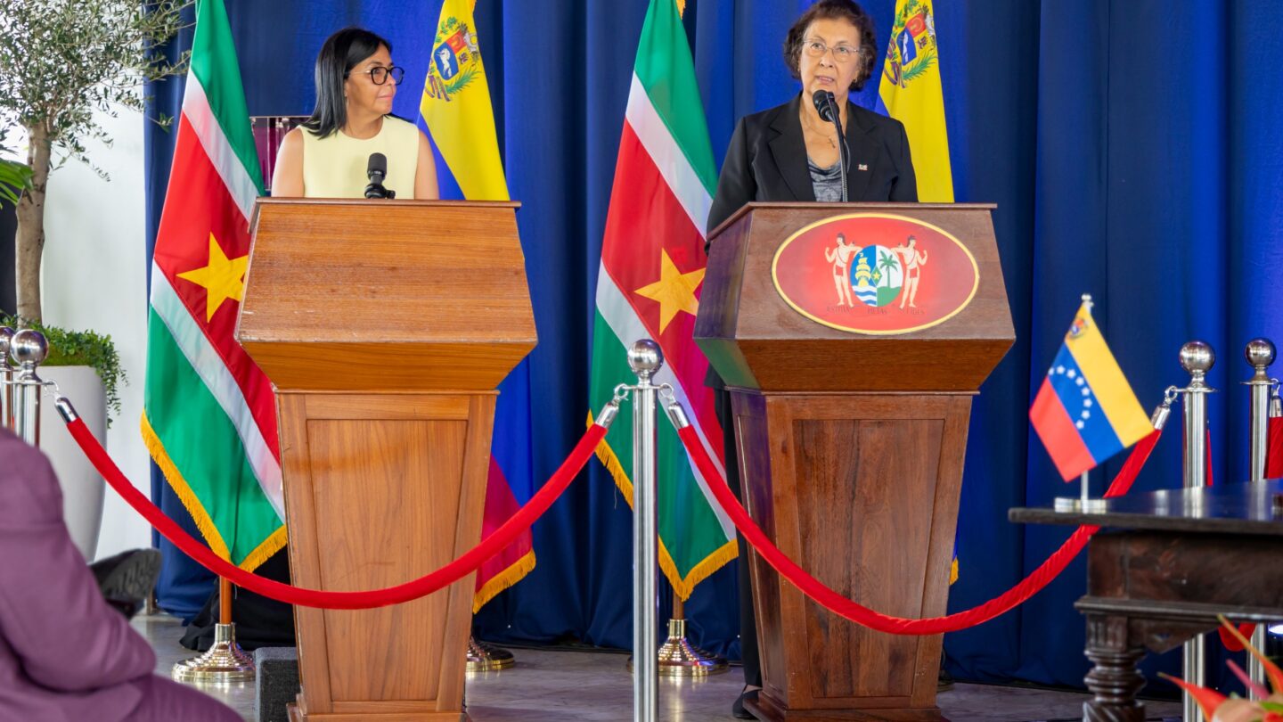 Afbeelding bij de officiële publicatie: Nieuwe akkoorden moeten banden tussen Suriname en Venezuela verder versterken