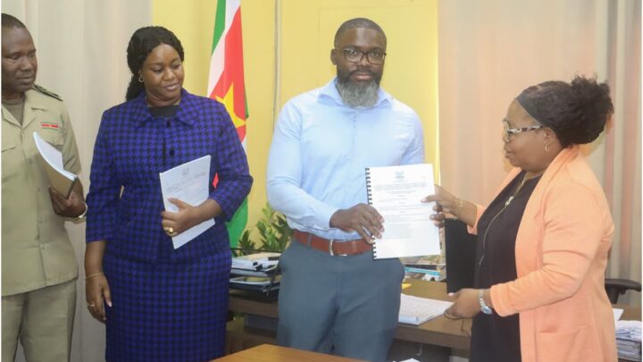 Afbeelding bij de officiële publicatie: 𝐇𝐞𝐫𝐳𝐢𝐞𝐧𝐞 𝐁𝐅𝐁 𝐡𝐚𝐧𝐝𝐛𝐨𝐞𝐤 𝐦𝐨𝐞𝐭 𝐟𝐢𝐧𝐚𝐧𝐜𝐢𝐞̈𝐥𝐞 𝐩𝐫𝐨𝐜𝐞𝐝𝐮𝐫𝐞𝐬 𝐜𝐨𝐦𝐦𝐢𝐬𝐬𝐚𝐫𝐢𝐚𝐭𝐞𝐧 𝐞𝐟𝐟𝐢𝐜𝐢𝐞̈𝐧𝐭𝐞𝐫 𝐦𝐚𝐤𝐞𝐧